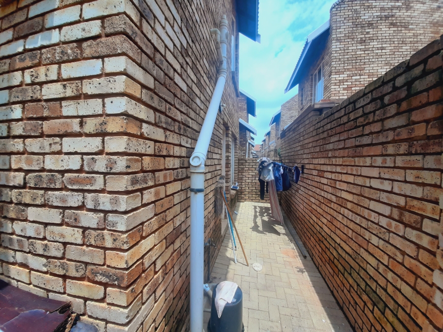3 Bedroom Property for Sale in Potchefstroom Rural North West